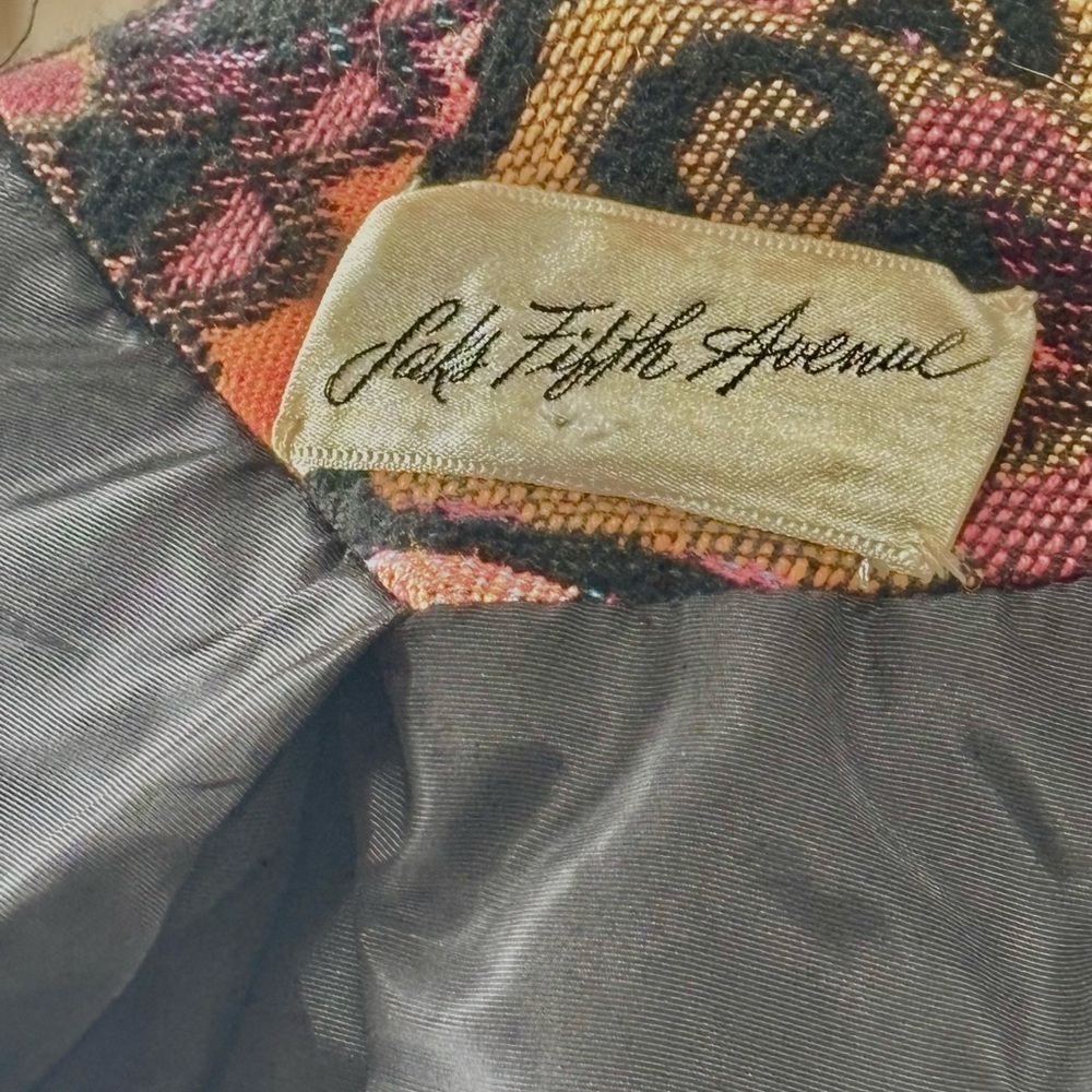 Saks Fifth Avenue Vintage Paisley Brocade Opera Coat β¨ππ§₯ - Picture 11 of 11